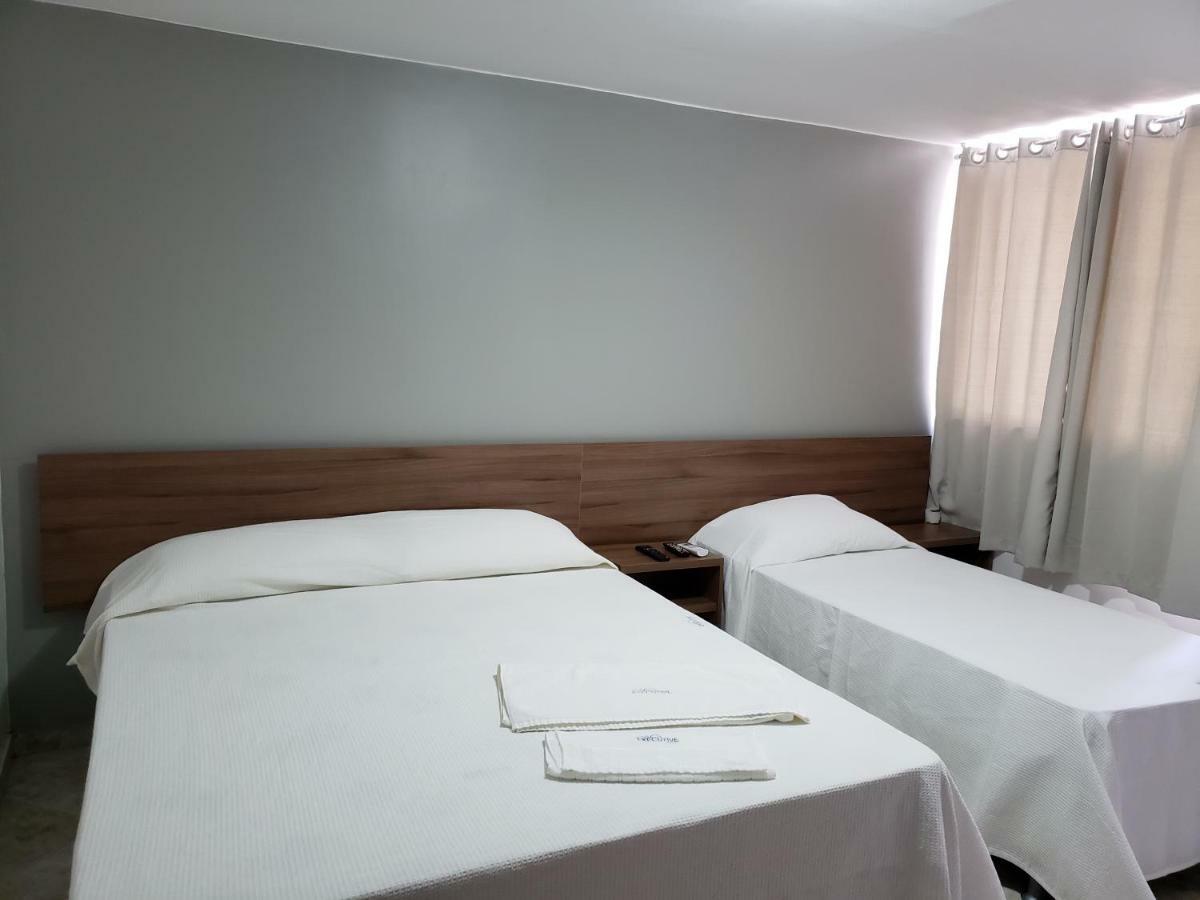 Executive Plaza Hotel นูเคลโอบันเดรานชิ ภายนอก รูปภาพ